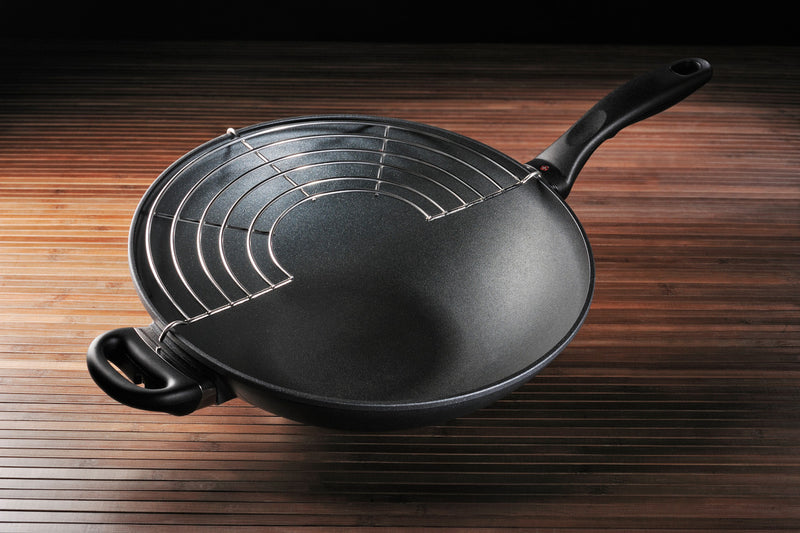 Swiss Diamond HD Nonstick Wok + rack 32 x 9.5cm 5L (15cm Flat Solid Base) with Glass vented Lid