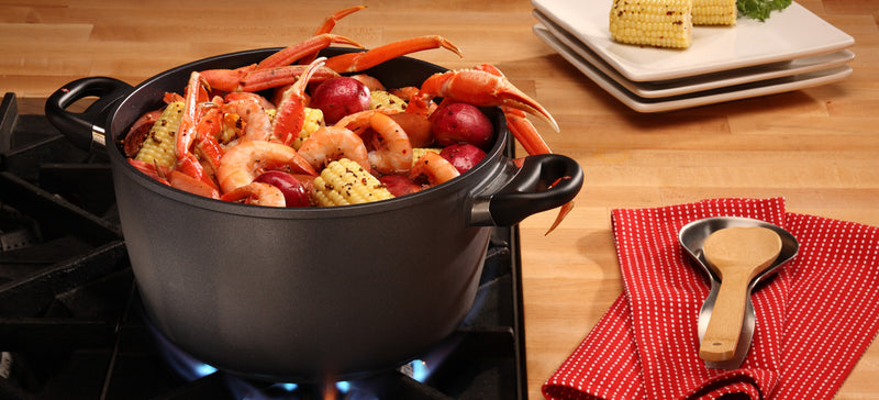 Swiss Diamond HD 28cm x 15cm 8L Nonstick Casserole Stock Pot with Glass Lid