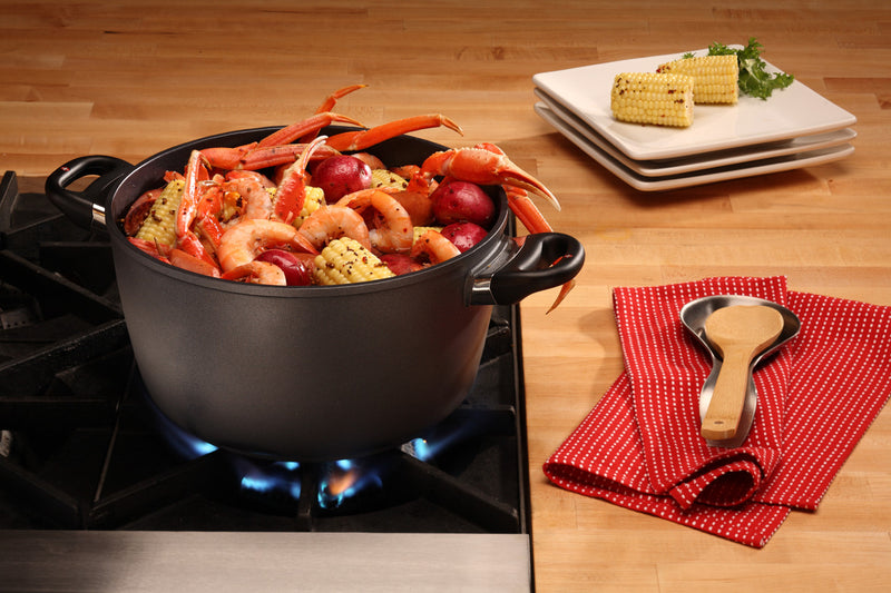 Swiss Diamond HD 28cm x 15cm 8L Nonstick Casserole Stock Pot with Glass Lid