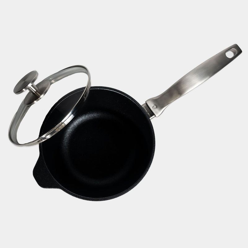 CXD Induction 18x9.5cm 2L saucepan with glass vented lid