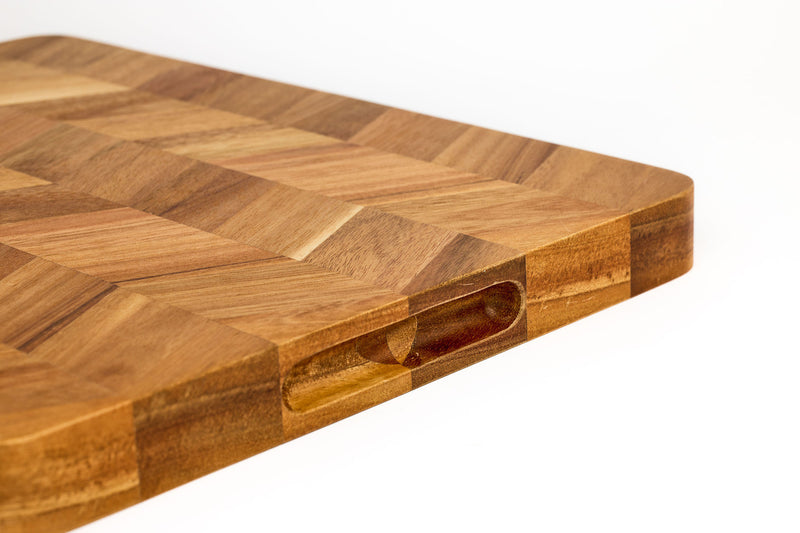 SWISS DIAMOND DLX HERRING BONE CUTTING BOARD 40x30x3CM